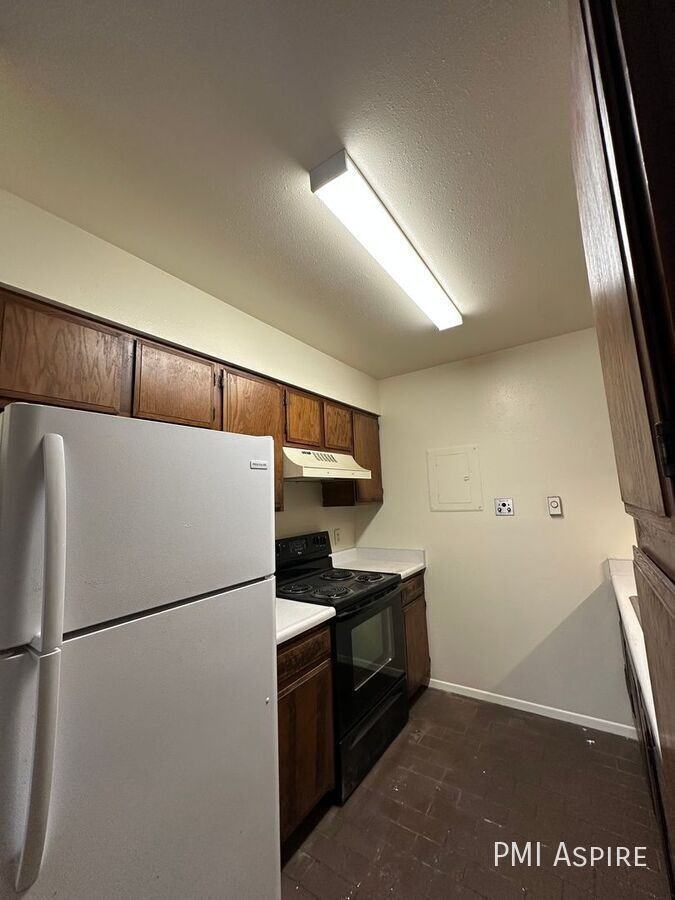 328 Colony Pl - Photo 4 of 8