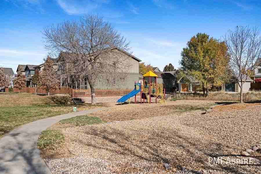 1221 Wren Ct #4-202 - Photo 3 of 28