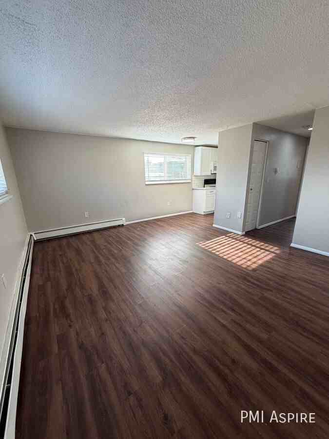 1065 Saulsbury St #101