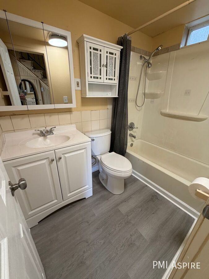 4663 Logan St - Photo 3 of 8