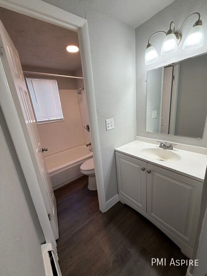 1463 Macon St #205 - Photo 6 of 7