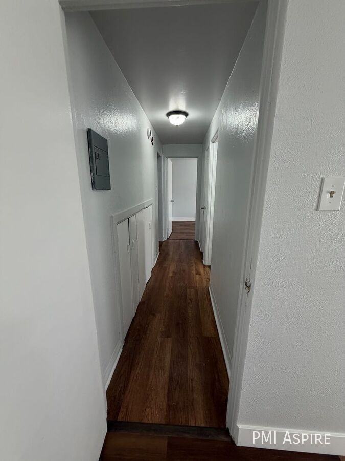 1740 W Mosier Pl #14 - Photo 5 of 9