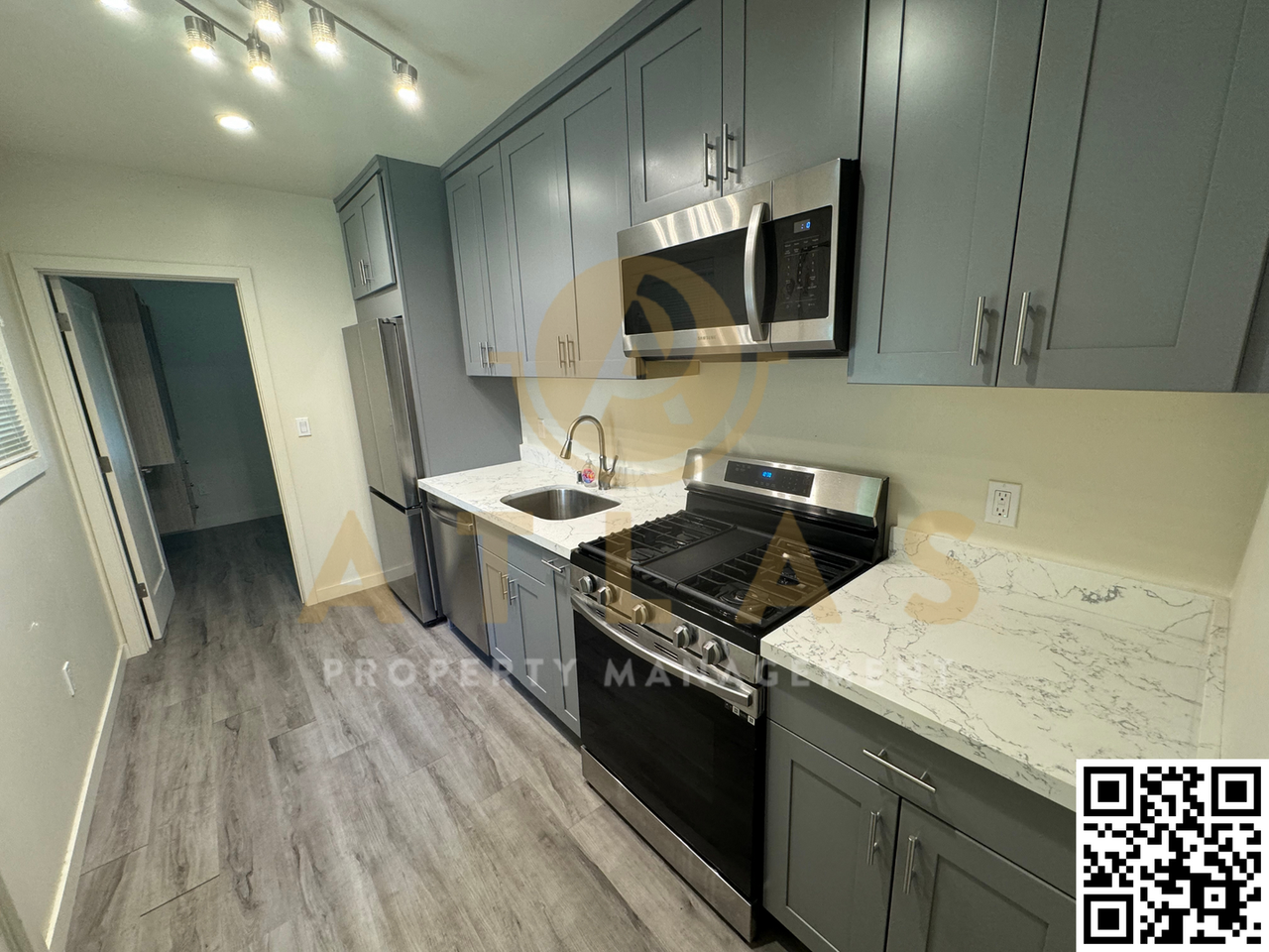 2123 2nd St #3 - Photo 2 of 7