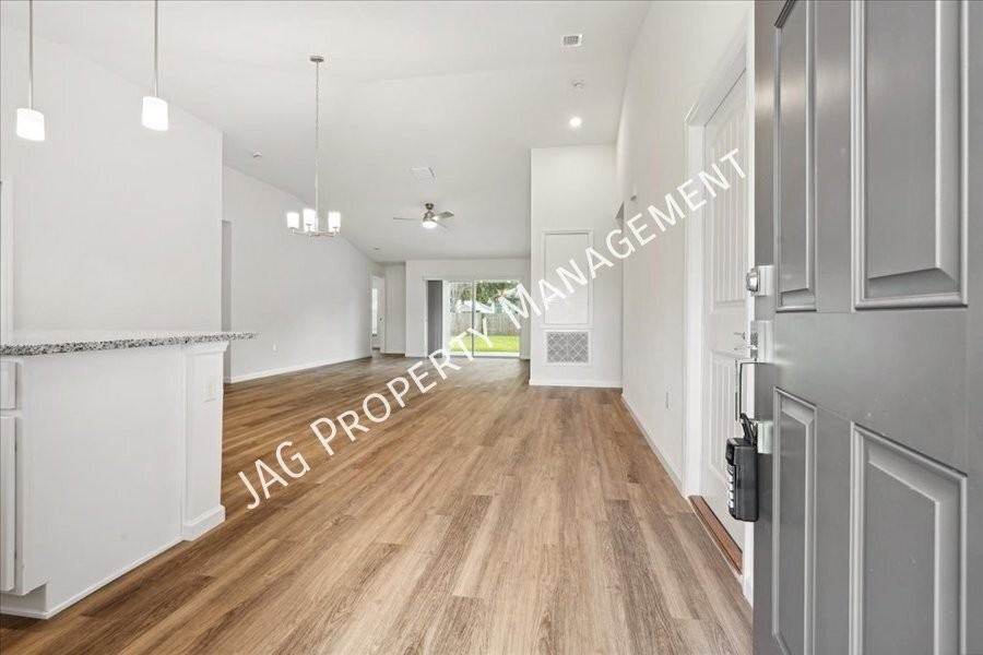 233 Bird Of Paradise Dr - Photo 5 of 27