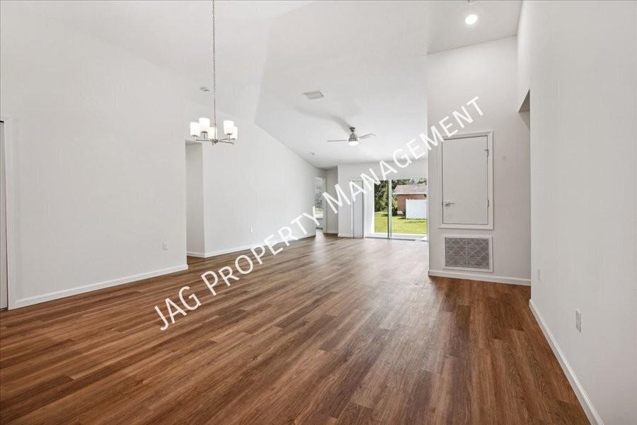 174 Underwood Trl - Photo 4 of 26