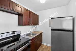 featured image of 1123 Lasalle St #7