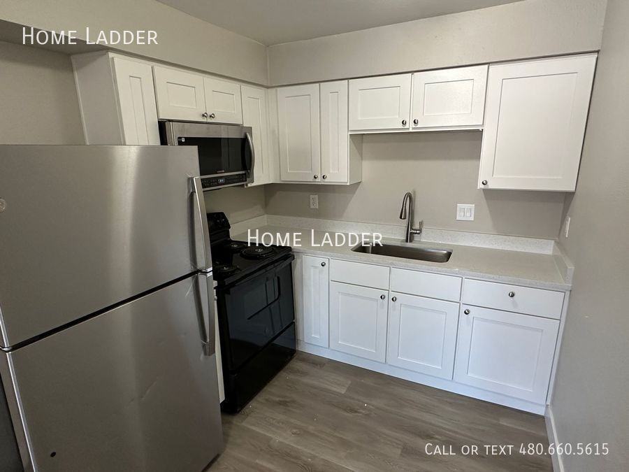 2262 E Broadway Rd #B - Photo 4 of 11