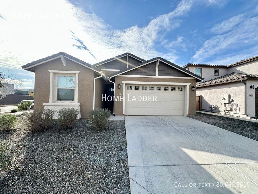 23083 E Pegasus Pkwy