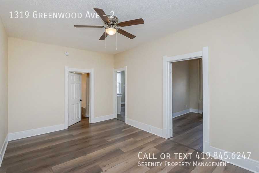 1319 Greenwood Ave #2 - Photo 3 of 12