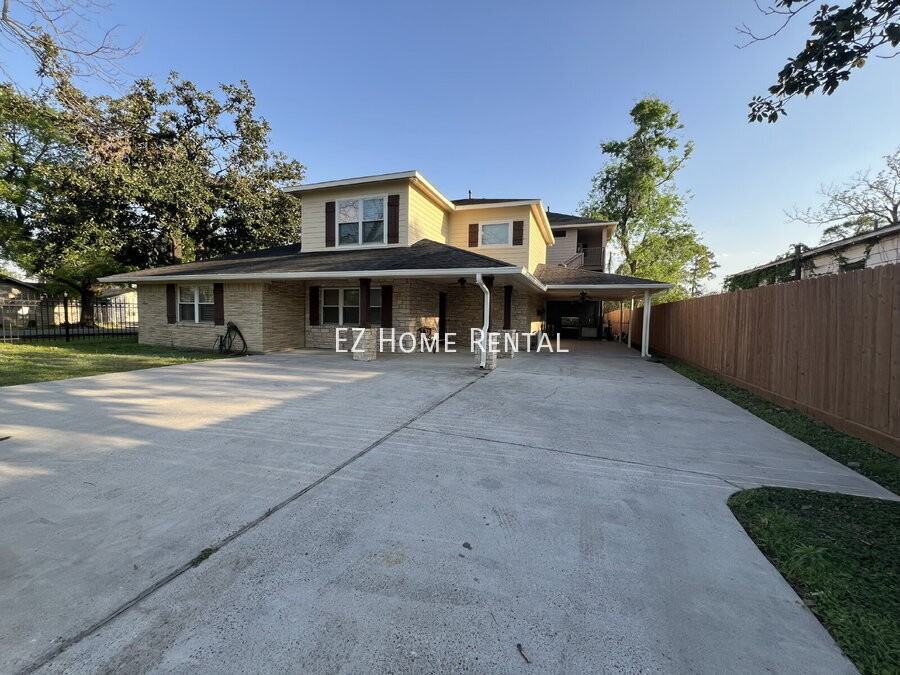 1014 Roxella St - Photo 2 of 33