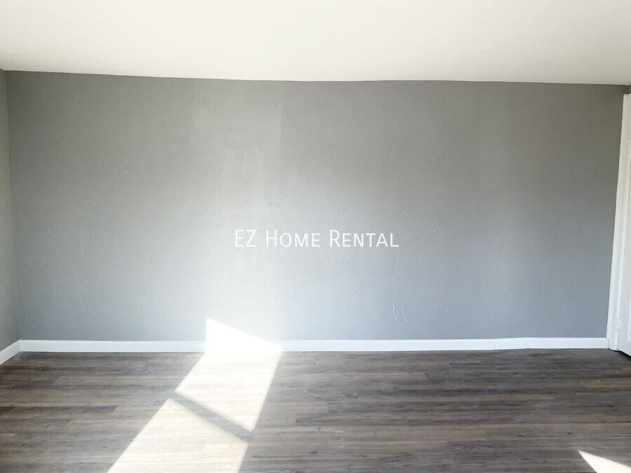 7515 Bayway Dr #2 - Photo 4 of 18