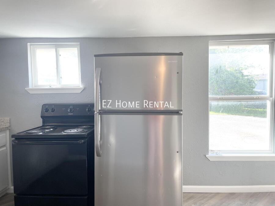 7515 Bayway Dr #2 - Photo 7 of 18