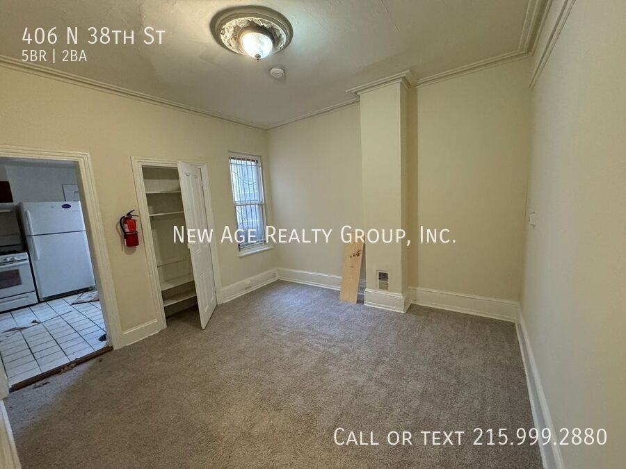 406 N 38th St - Photo 2 of 16