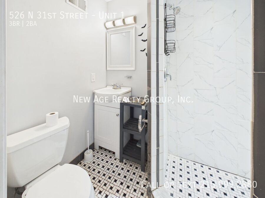 526 N 31st St #1 - Photo 4 of 11