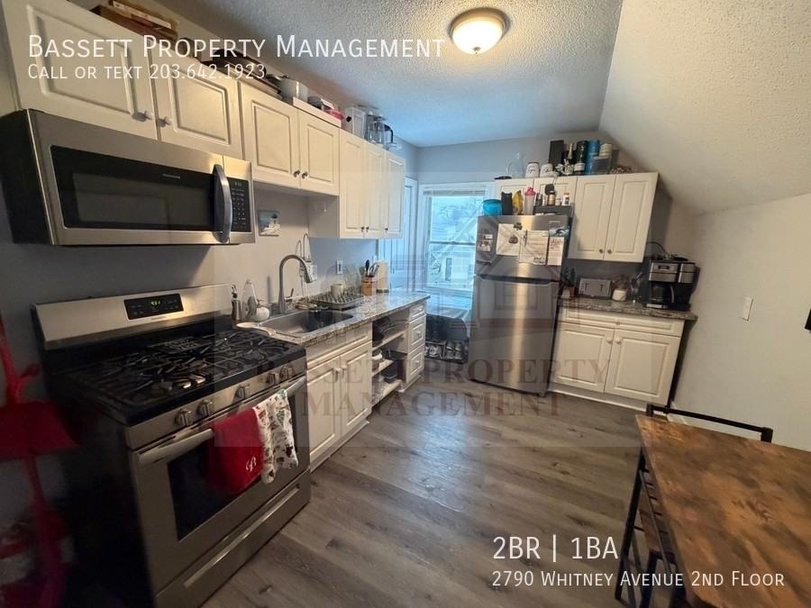 2790 Whitney Ave 2nd Fl - Photo 4 of 11