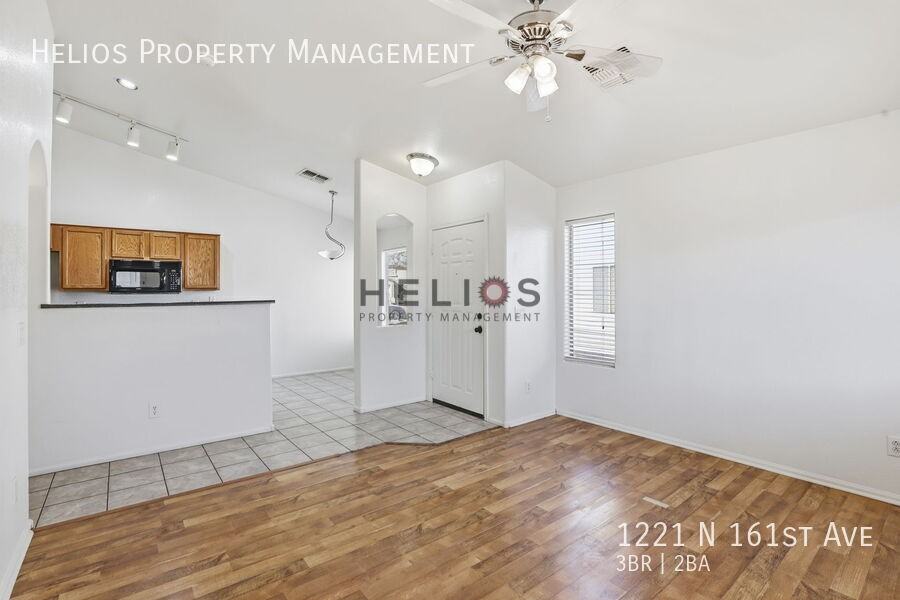 1221 N 161st Ave - Photo 5 of 26