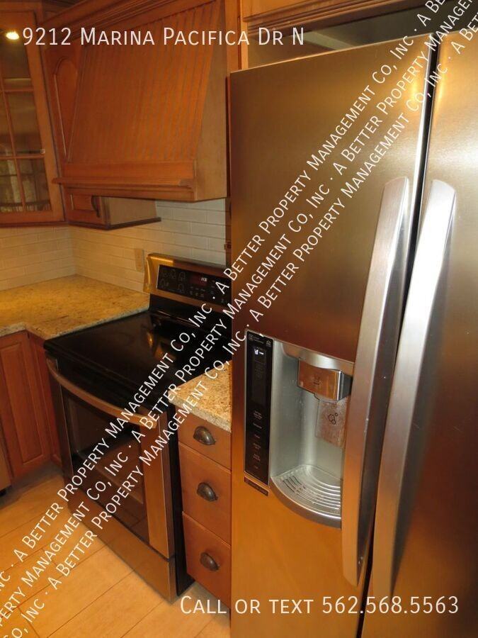 9212 Marina Pacifica Dr N - Photo 4 of 15