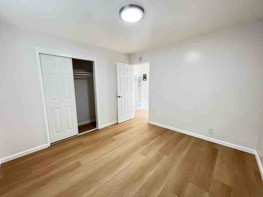 2223 Bonar St #A - Photo 5 of 14