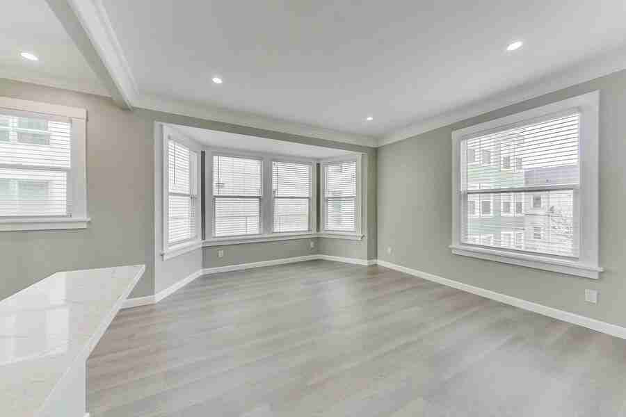 1705 Martin Luther King Jr Way #05A - Photo 3 of 16