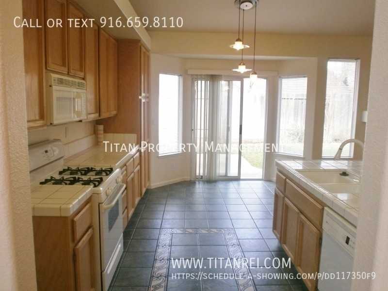 8652 Meandering Way - Photo 7 of 33