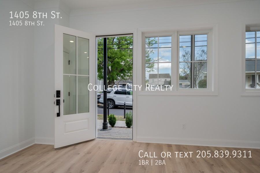 1405 8th St - Photo 2 of 45