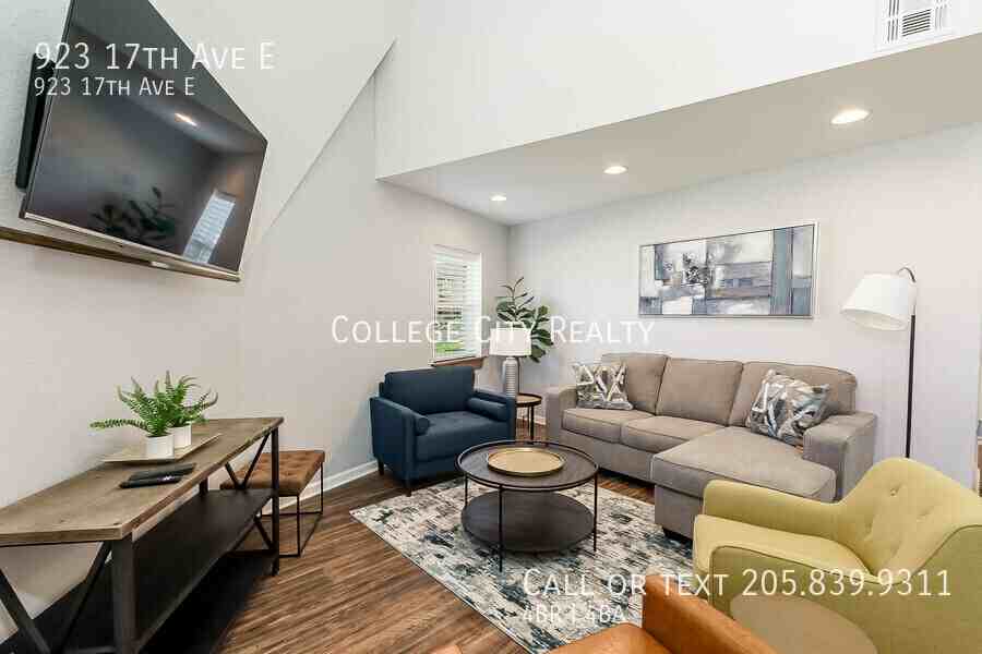 923 17th Ave E - Photo 4 of 22