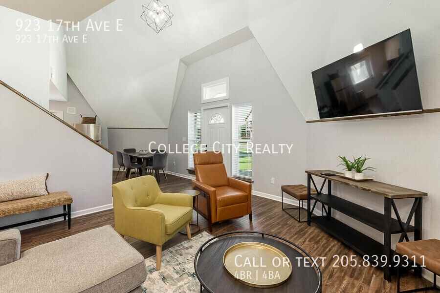 923 17th Ave E - Photo 7 of 22