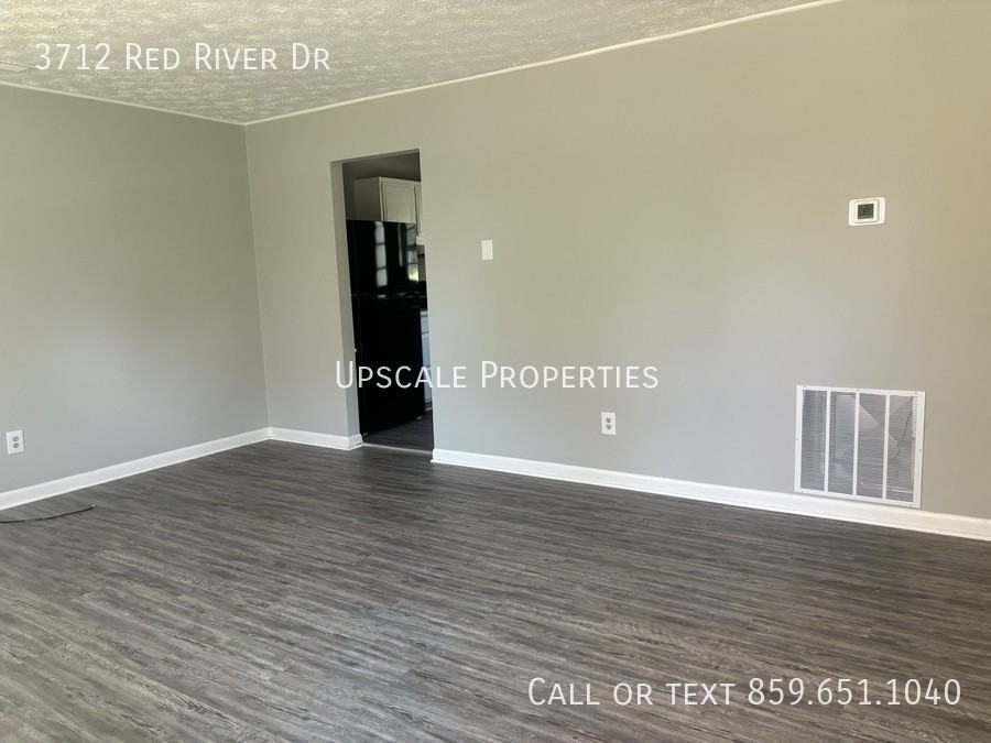 3712 Red River Dr - Photo 2 of 11