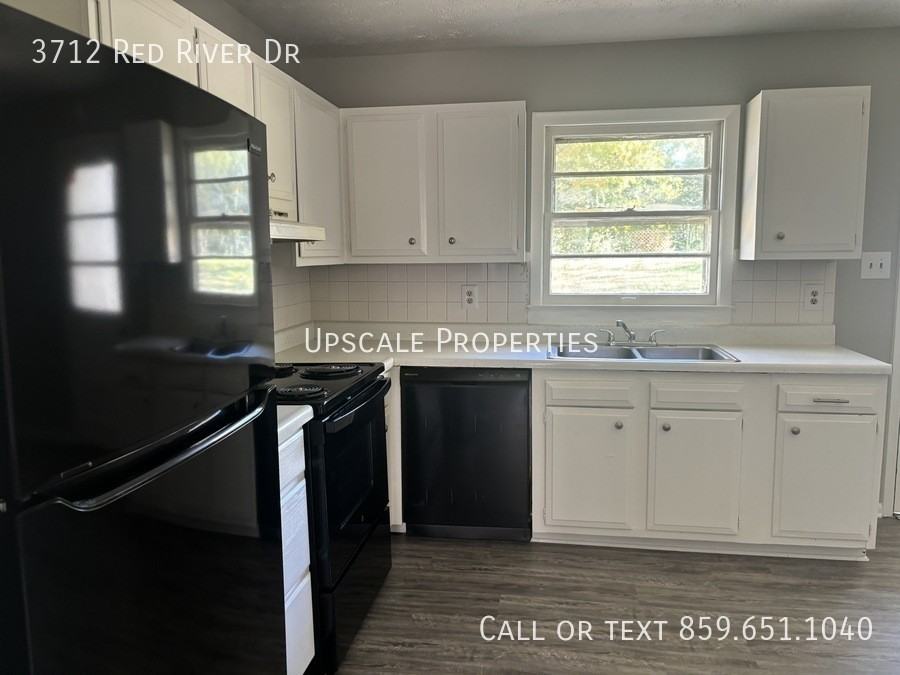 3712 Red River Dr - Photo 4 of 11