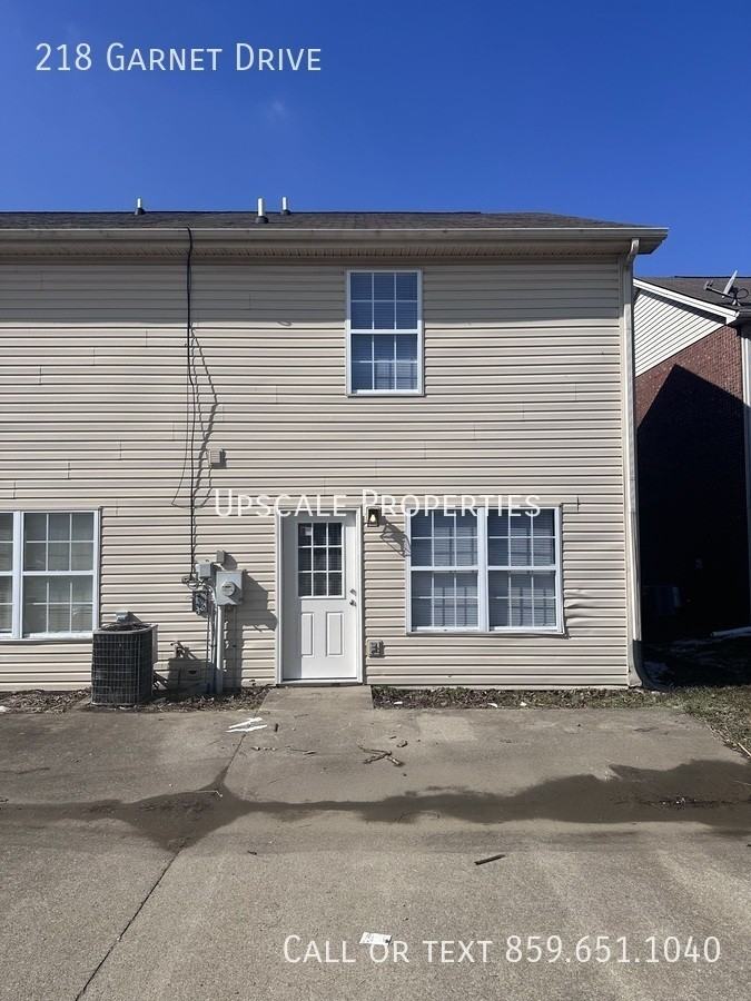 218 Garnet Dr - Photo 2 of 11