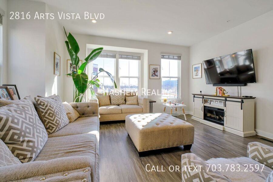 2816 Arts Vista Blvd - Photo 6 of 23