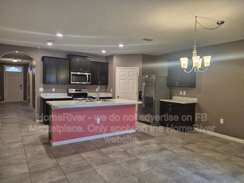 1402 Sw Crest Ave - Photo 5 of 22