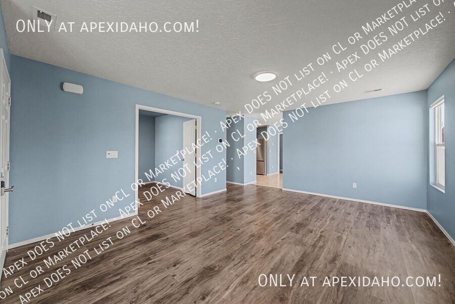 9309 W Shelterwood Dr - Photo 3 of 23