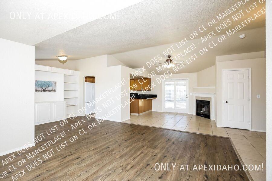 1933 Nw 13th Ave - Photo 2 of 15