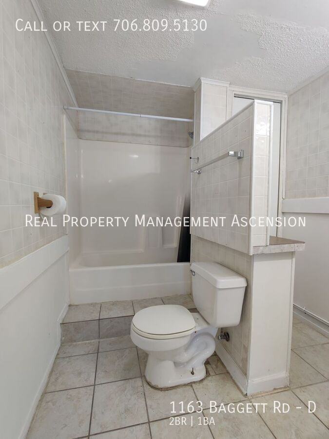 1163 Baggett Rd #D - Photo 4 of 12