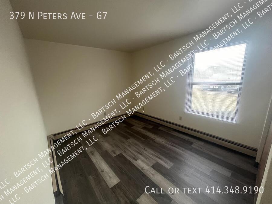 379 N Peters Ave #G7 - Photo 2 of 7