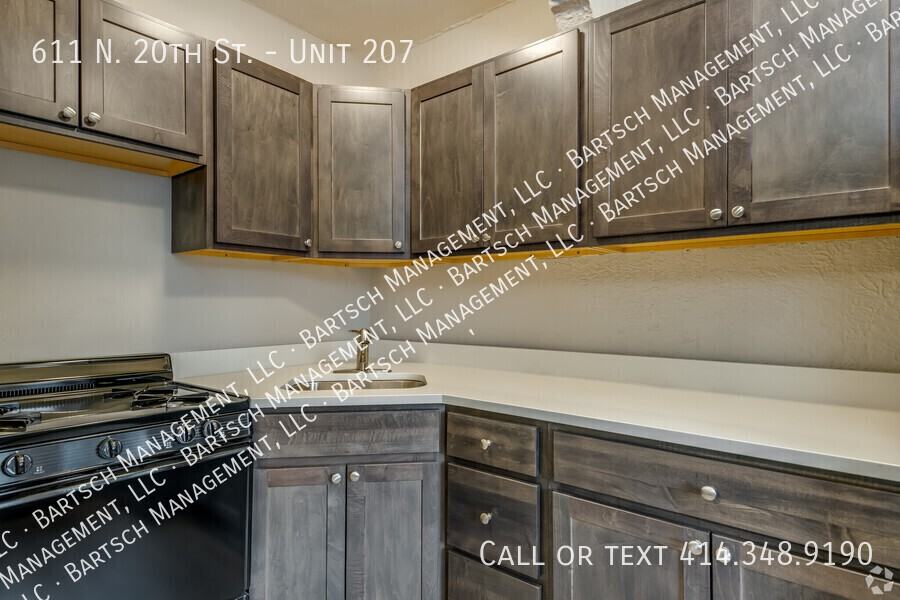 611 N 20th St #207 - Photo 4 of 5