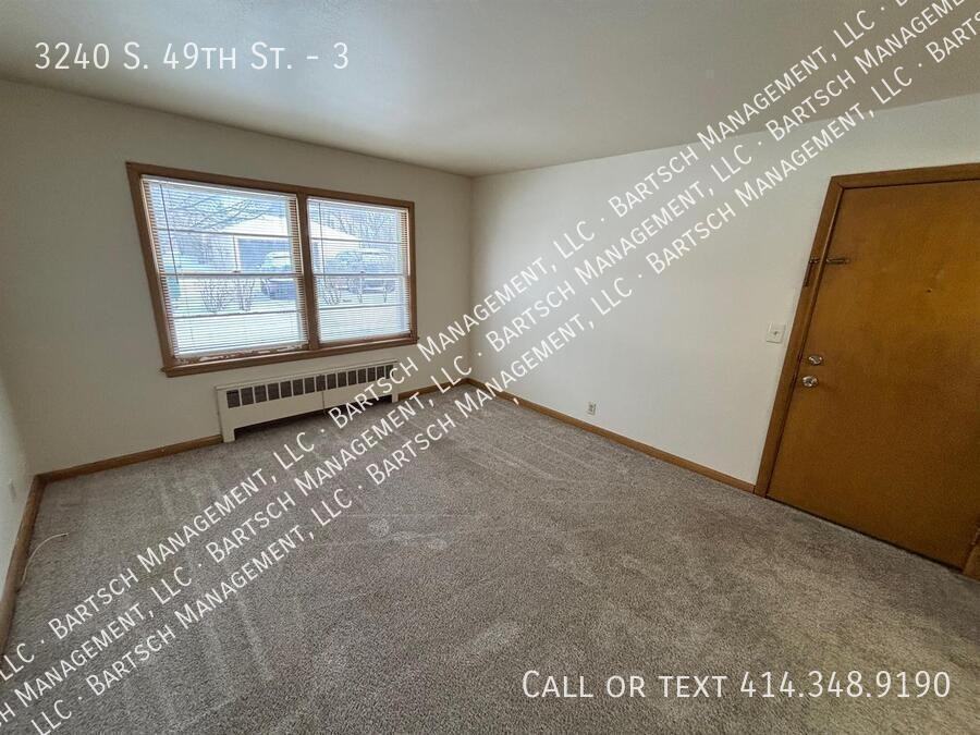 3240 S 49th St #3 - Photo 5 of 23