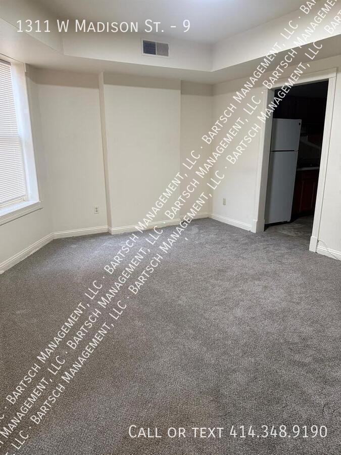 1311 W Madison St #9 - Photo 3 of 7