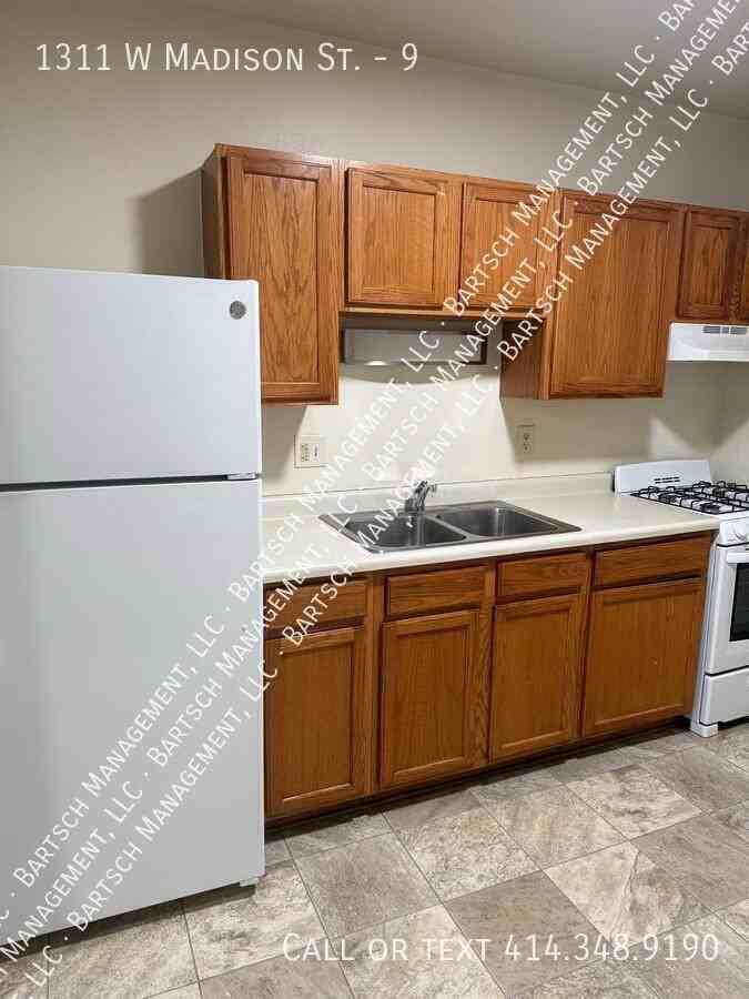 1311 W Madison St #9 - Photo 6 of 7