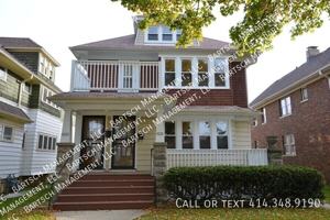 featured image of 4038 N 17th St Lowr