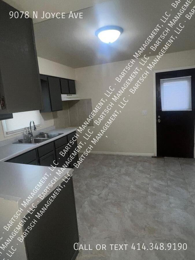 9078 N Joyce Ave - Photo 5 of 13