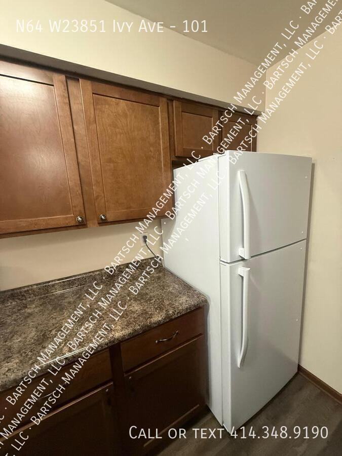 N64W23851 Ivy Ave #101 - Photo 6 of 25