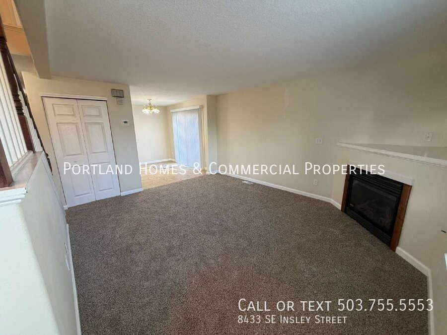8433 Se Insley St - Photo 2 of 11