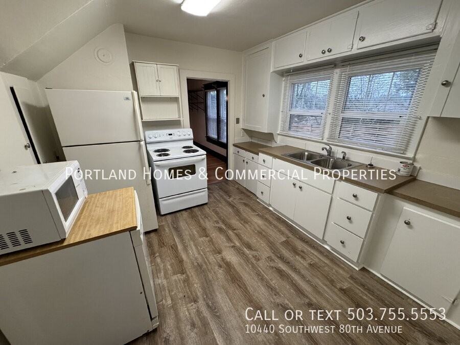 10440 Sw 80th Ave - Photo 2 of 12