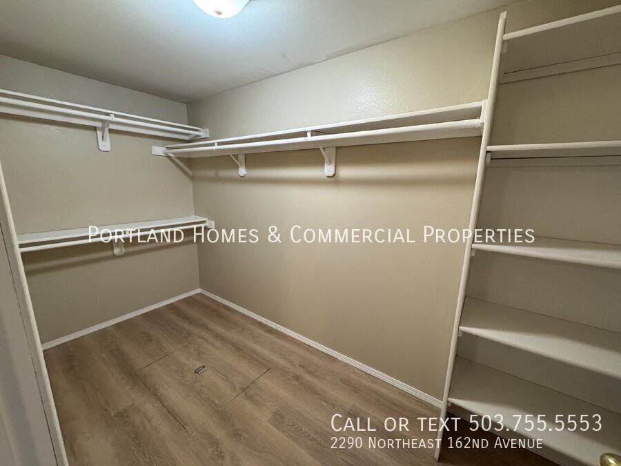 2290 Ne 162nd Ave - Photo 7 of 13