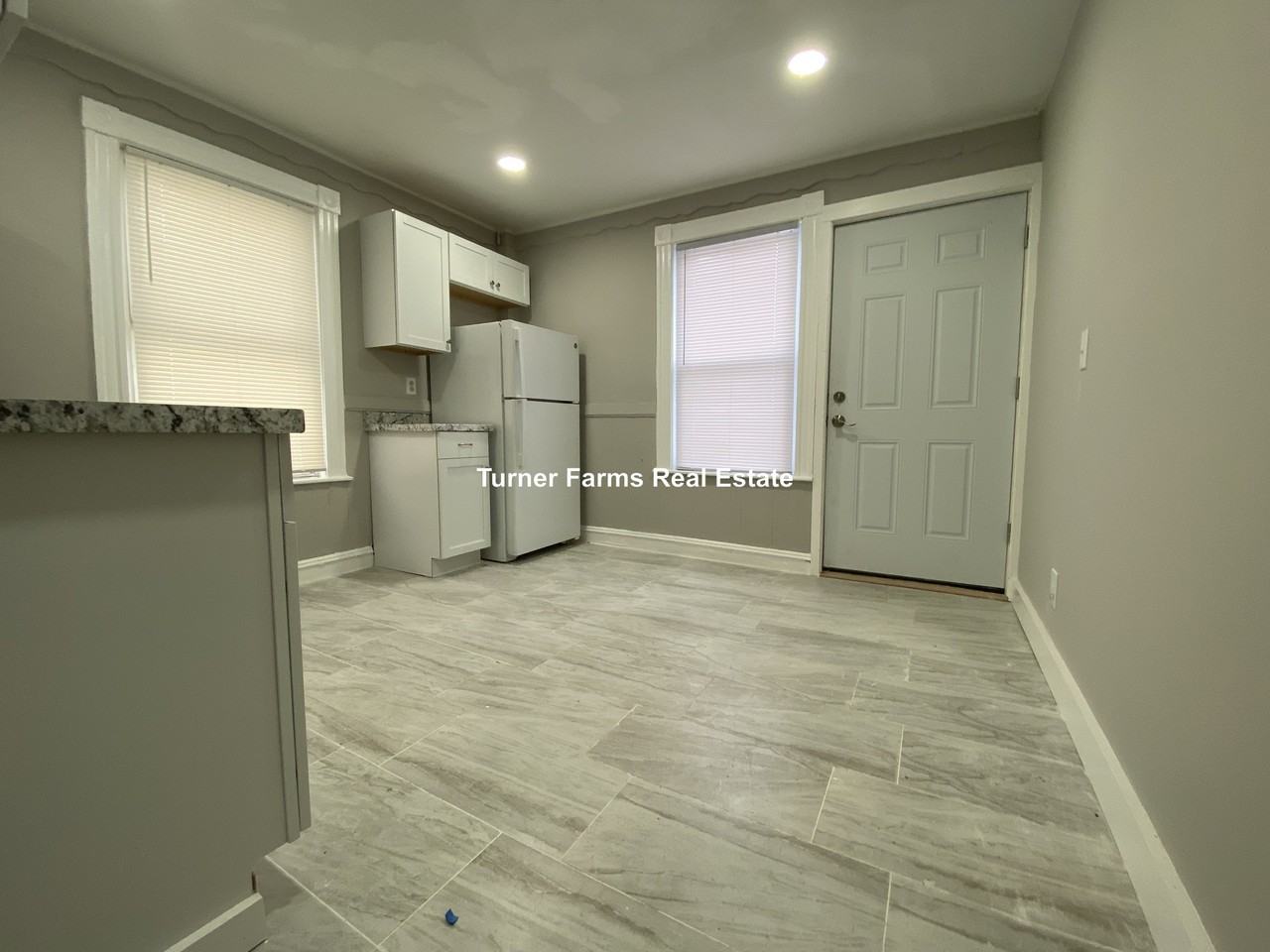 Humphreys St #2B - Photo 4 of 24