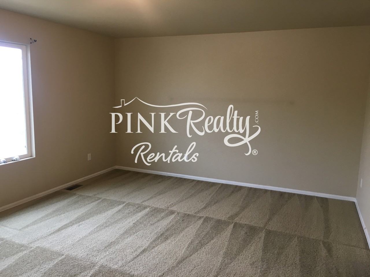 2317 Washo Cir - Photo 6 of 38