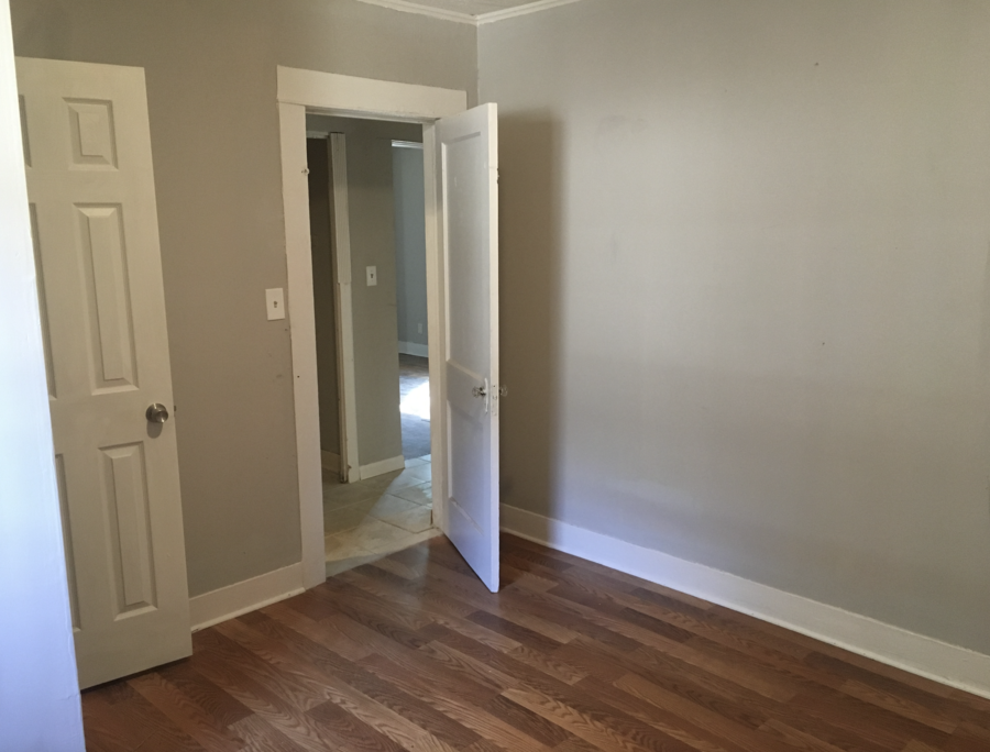 1818 St Charles St - Photo 5 of 8