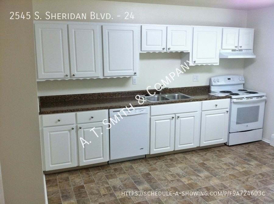 2545 S Sheridan Blvd #24 - Photo 5 of 10